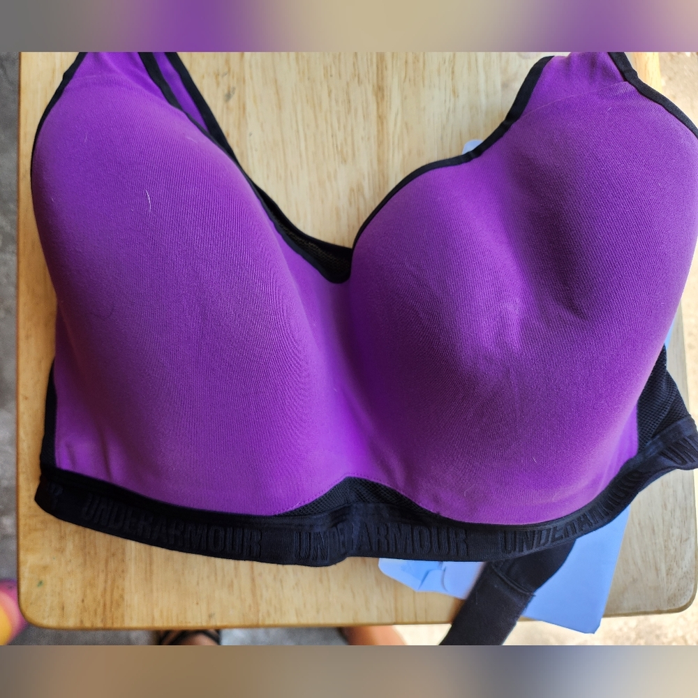 Under Armour purple adjustable sports bra size 36DD